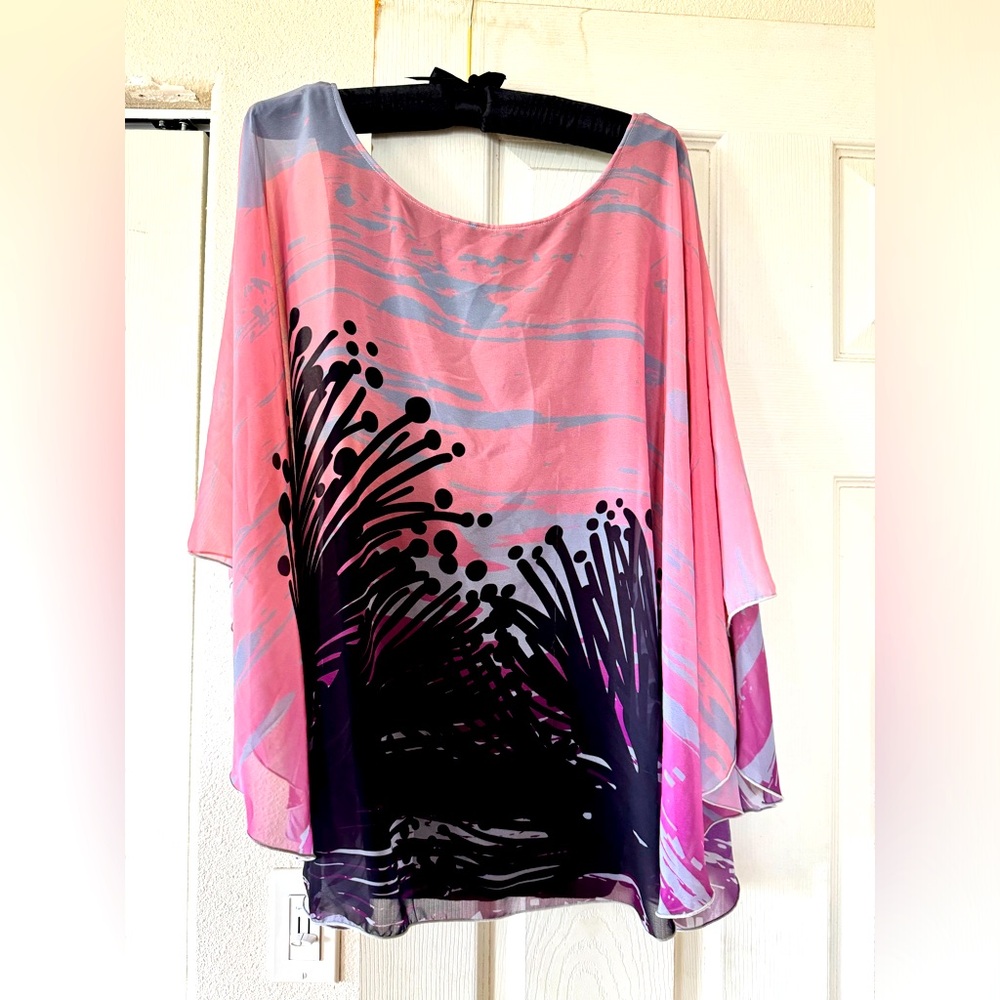 S Hugs & Honis butterfly top